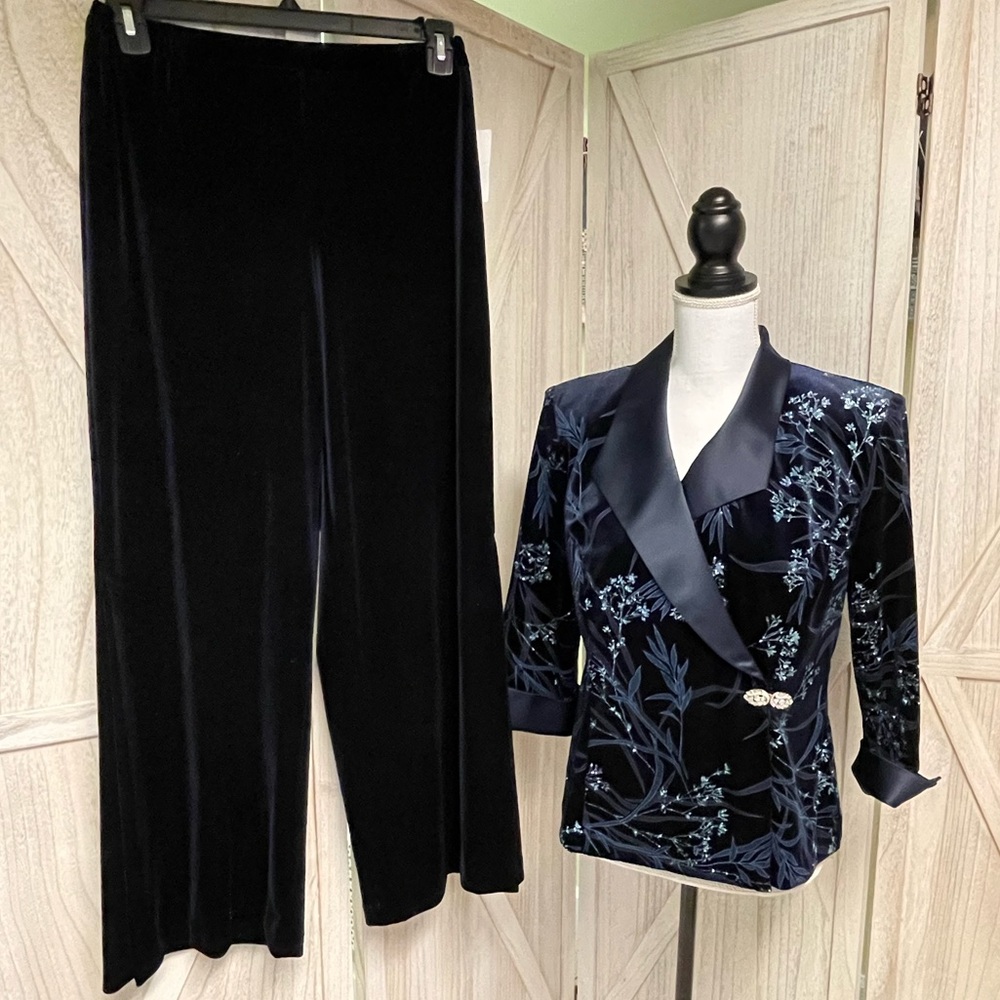 Blue Sparkling Pant Suit